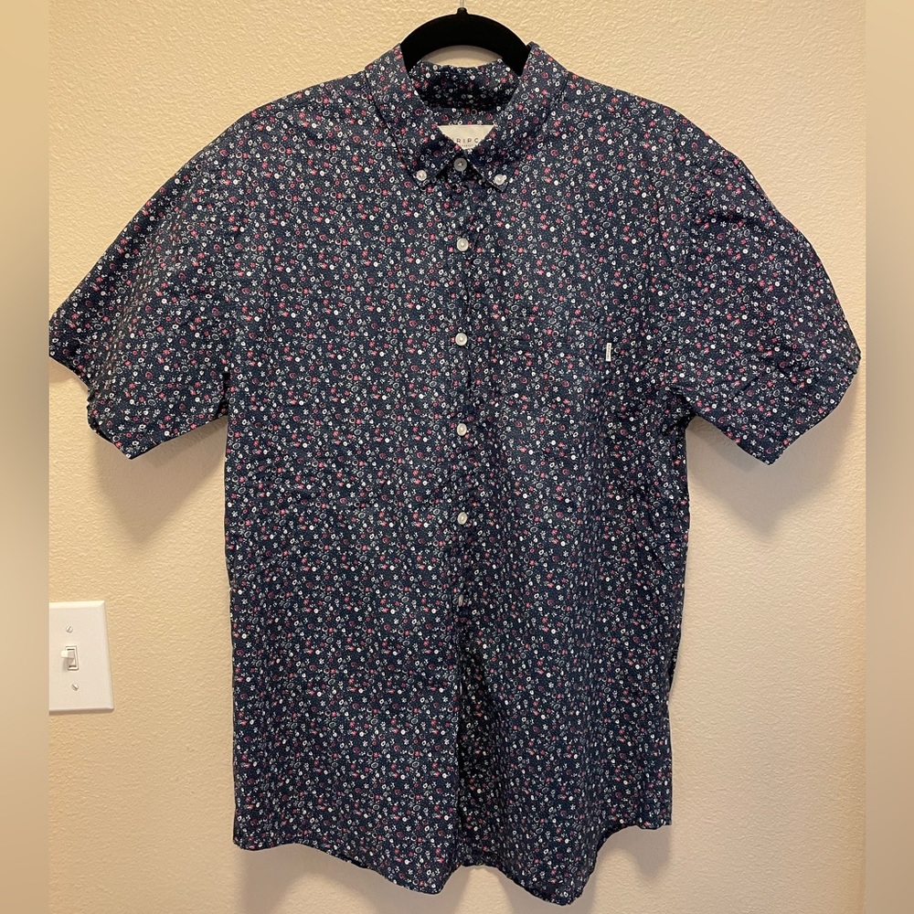 Men’s S/S Casual Button Down Shirt